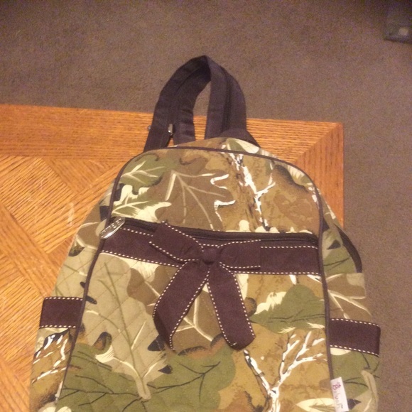 Belvah camoflauge quilted back pack - Picture 12 of 12